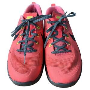 Nike Women’s Training Sneakers Coral Pink Black Athletic Shoes Size 9.5